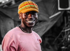 爱游戏中国官方网站平台-英超比赛中裁判语调与非语言行为对球员情绪波动的影响，用语言或行为对裁判员的判决表示异议