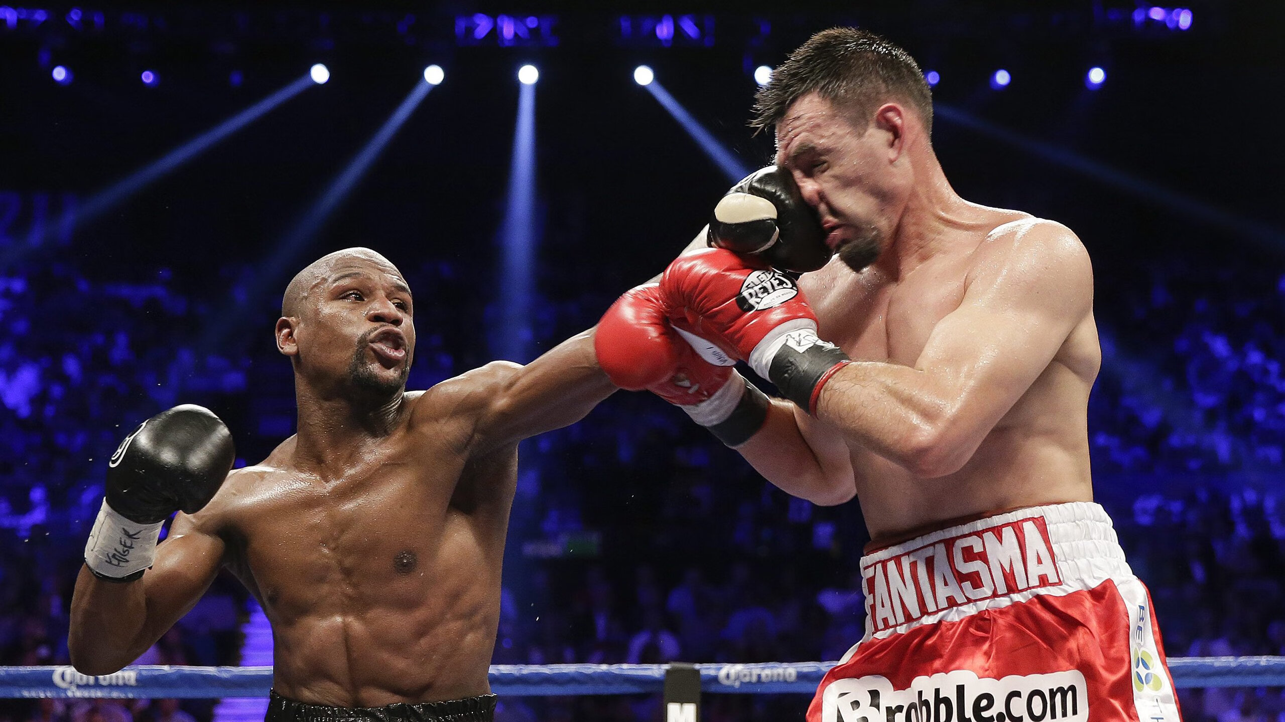 凯琳·科贝特蛙泳技术细节获高度赞赏,凯特琳与科比