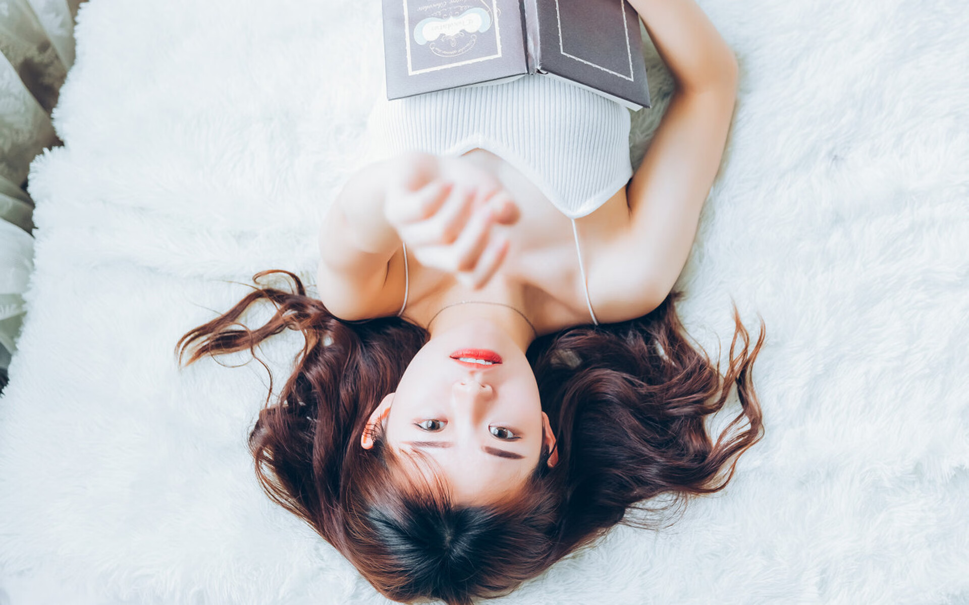 AYX体育-比利时男篮在欧洲预赛中坚韧不拔，冲刺奥运门票，比利时男篮国家队